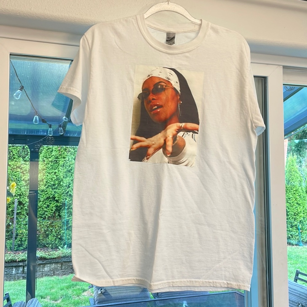 Aaliyah T shirt